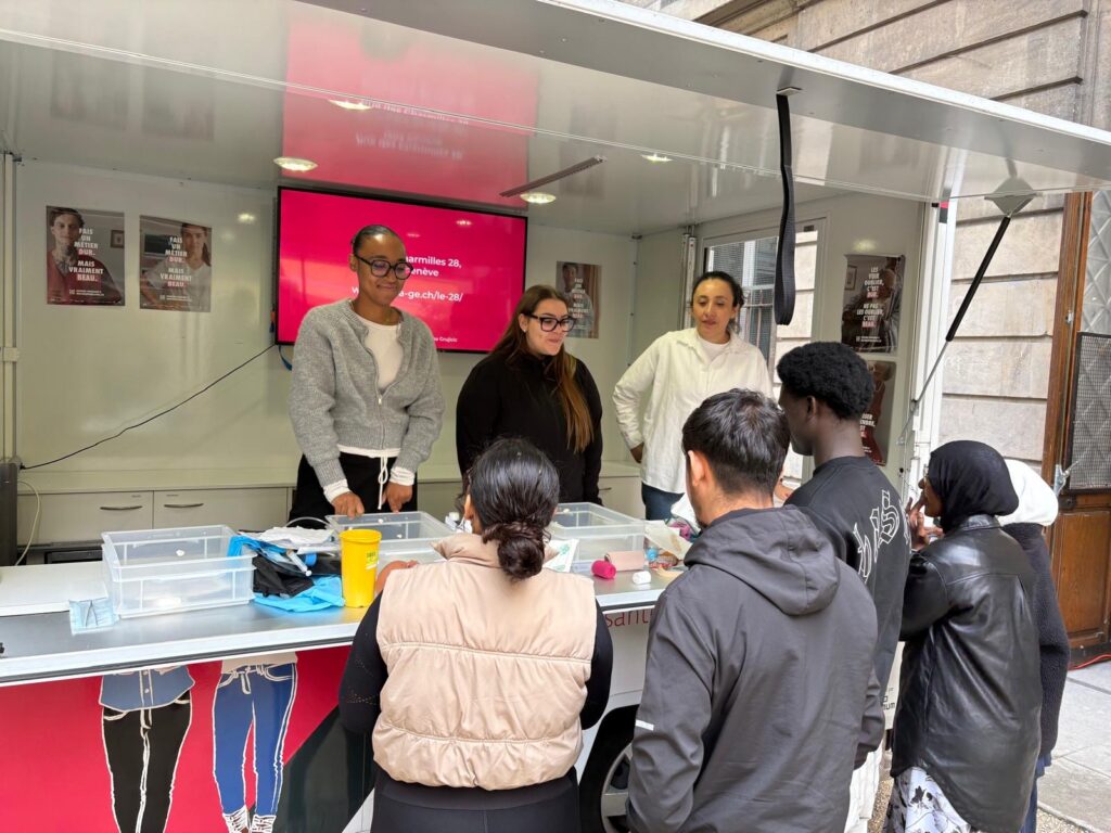 Intervention ludique de l'info-Truck à l'école ACCES II